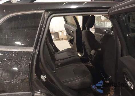 2016 Jeep Cherokee Latitude z USA, uszkodzony, nr VIN 1C4PJMCS3GW157089